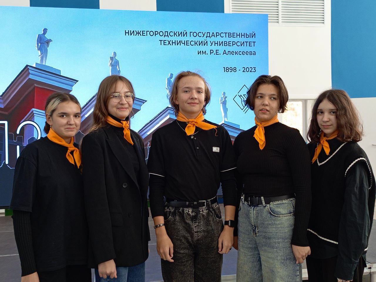 Участники областного фестиваля наук, искусств и технологий «Фенист-2024» Участники областного фестиваля наук, искусств и технологий «Фенист-2024».
